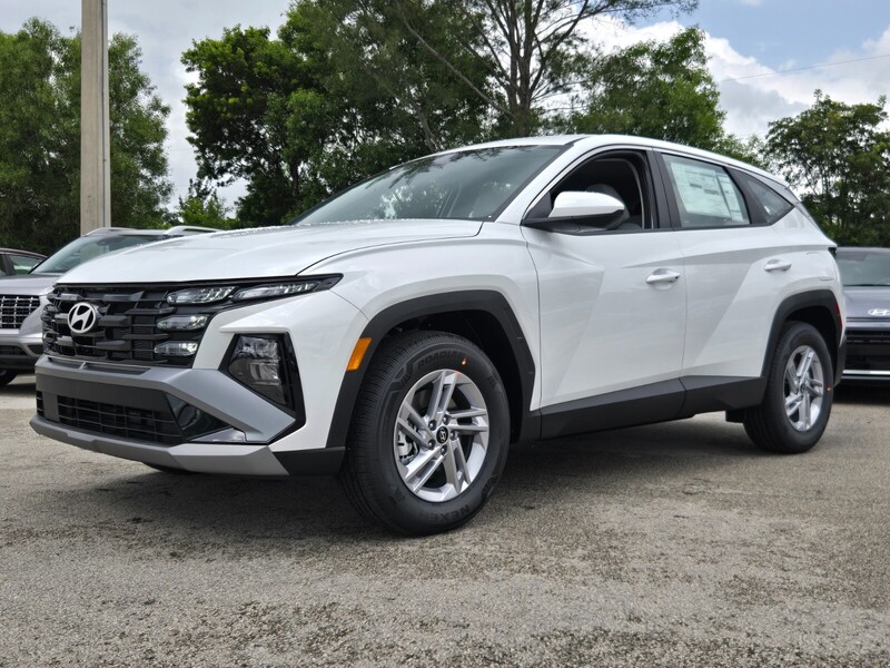 New 2026 HYUNDAI TUCSON SE FWD in DAVIE, FLORIDA
