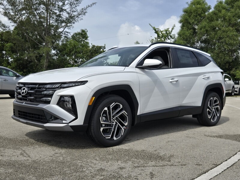 New 2026 HYUNDAI TUCSON SEL PLUS FWD in DAVIE, FLORIDA