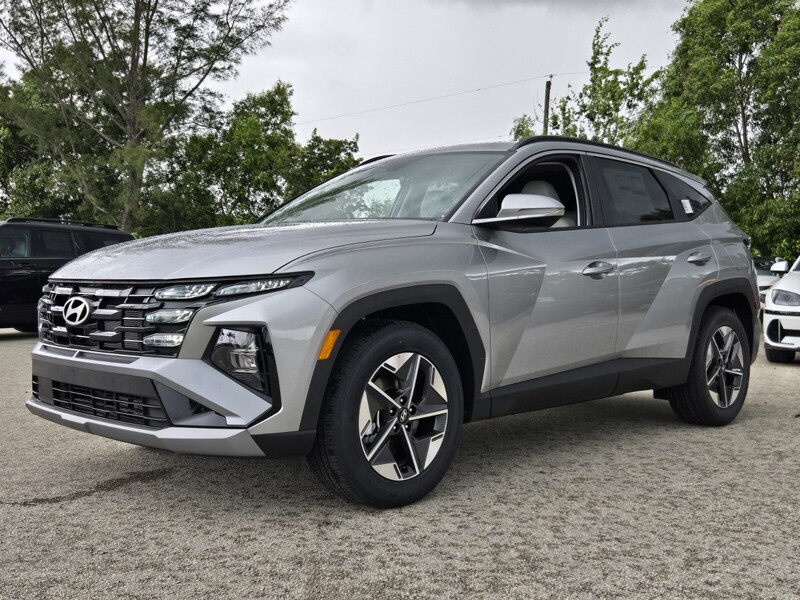 New 2026 HYUNDAI TUCSON SEL PREMIUM FWD in DAVIE, FLORIDA