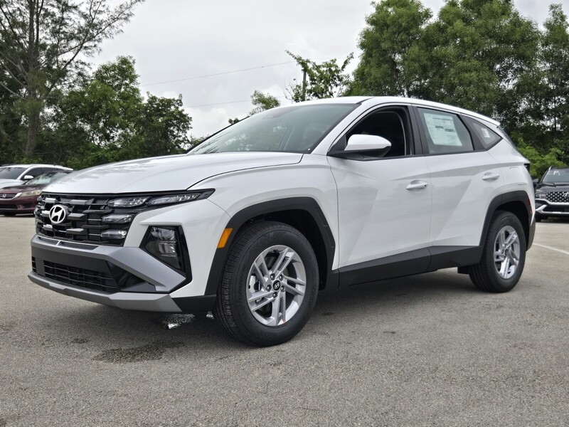 New 2026 HYUNDAI TUCSON SE FWD in DAVIE, FLORIDA