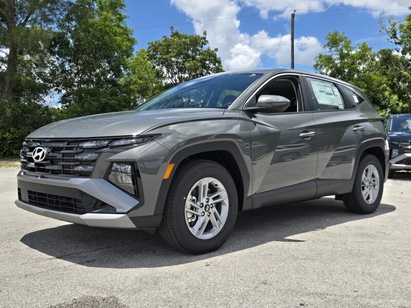 New 2026 HYUNDAI TUCSON SE FWD in DAVIE, FLORIDA