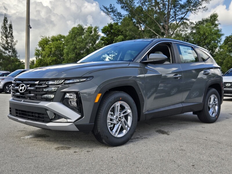New 2026 HYUNDAI TUCSON SE FWD in DAVIE, FLORIDA