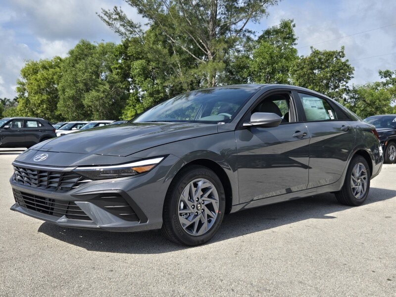 New 2026 HYUNDAI ELANTRA HYBRID BLUE SEDAN in DAVIE, FLORIDA