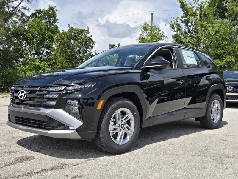 New 2026 HYUNDAI TUCSON SE FWD in DAVIE, FLORIDA