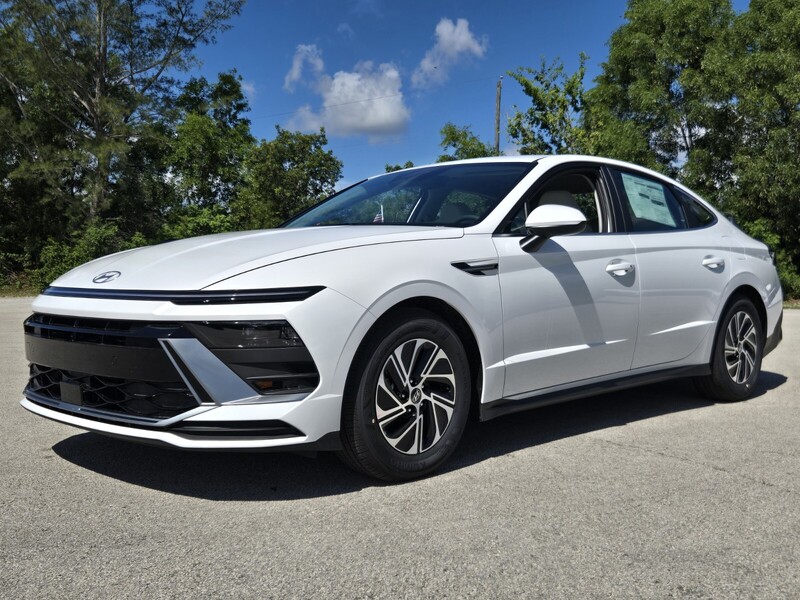 New 2026 HYUNDAI SONATA BLUE FWD in DAVIE, FLORIDA