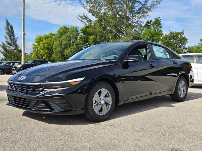 New 2026 HYUNDAI ELANTRA SE SEDAN in DAVIE, FLORIDA
