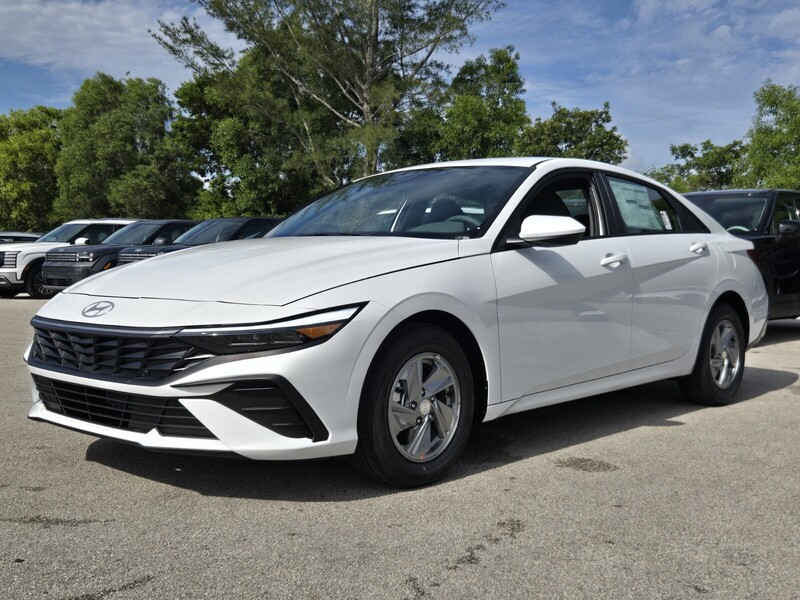 New 2026 HYUNDAI ELANTRA SE SEDAN in DAVIE, FLORIDA