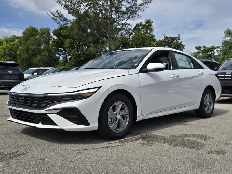 New 2026 HYUNDAI ELANTRA SE SEDAN in DAVIE, FLORIDA