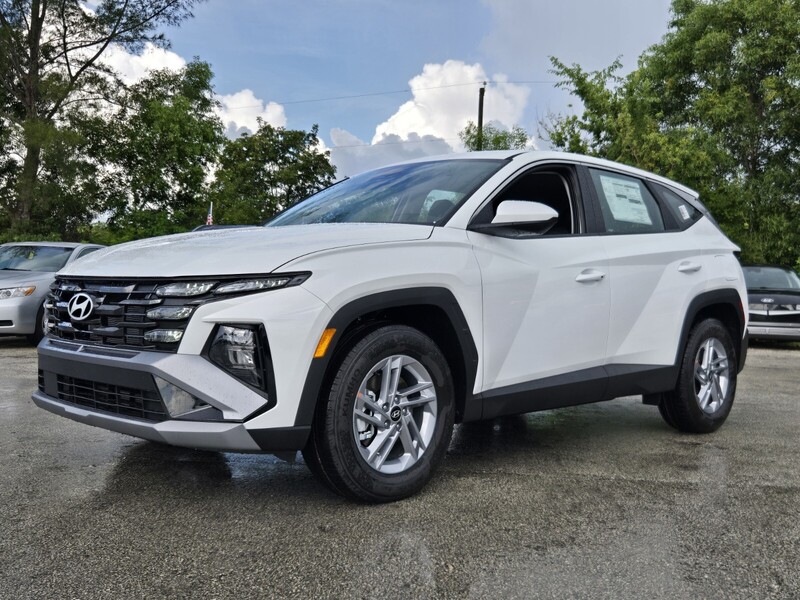 New 2026 HYUNDAI TUCSON SE FWD in DAVIE, FLORIDA