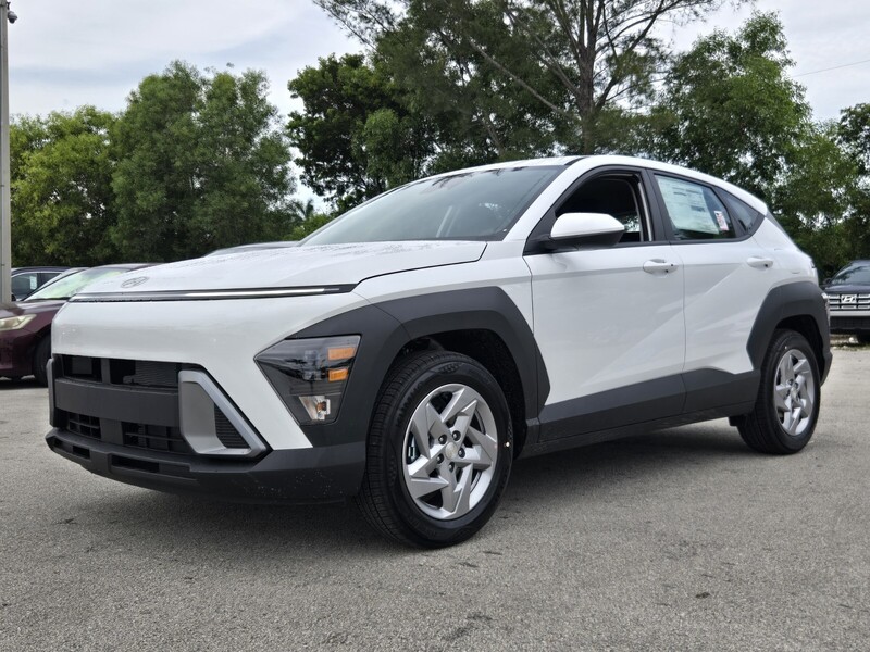 New 2027 HYUNDAI KONA SE FWD in DAVIE, FLORIDA