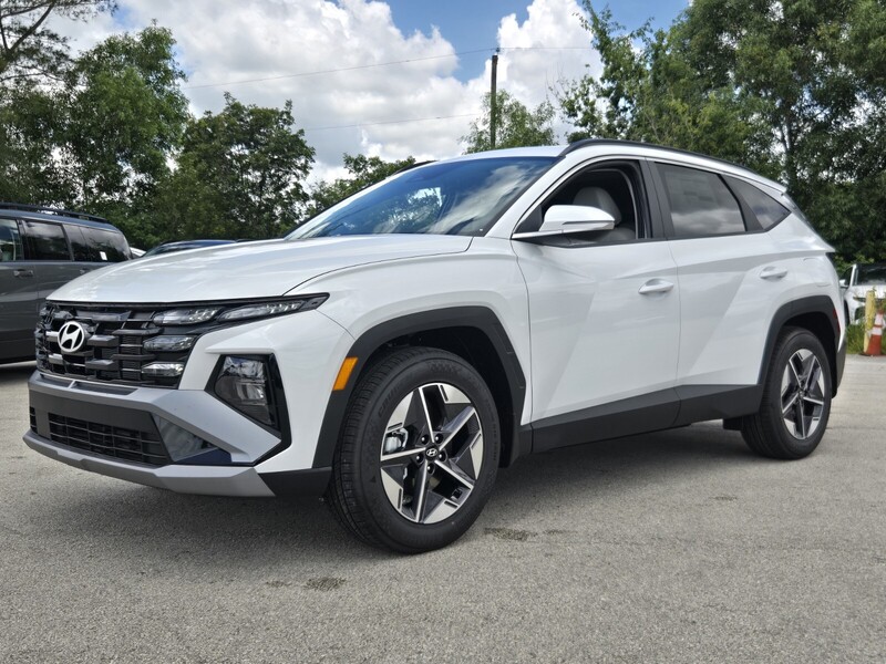 New 2026 HYUNDAI TUCSON SEL PREMIUM FWD in DAVIE, FLORIDA
