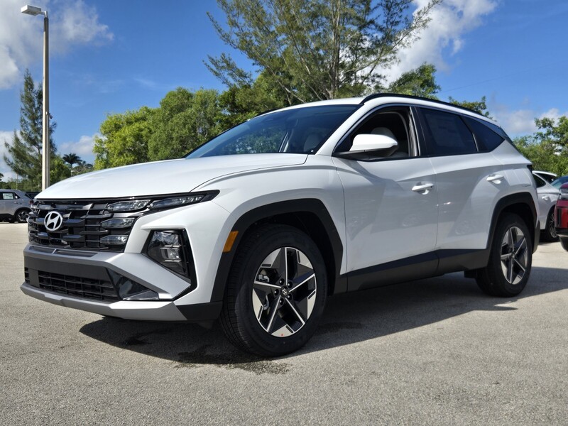 New 2026 HYUNDAI TUCSON SEL FWD in DAVIE, FLORIDA