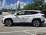 New 2026 HYUNDAI TUCSON SEL PREMIUM FWD in DAVIE, FLORIDA (Photo 2)