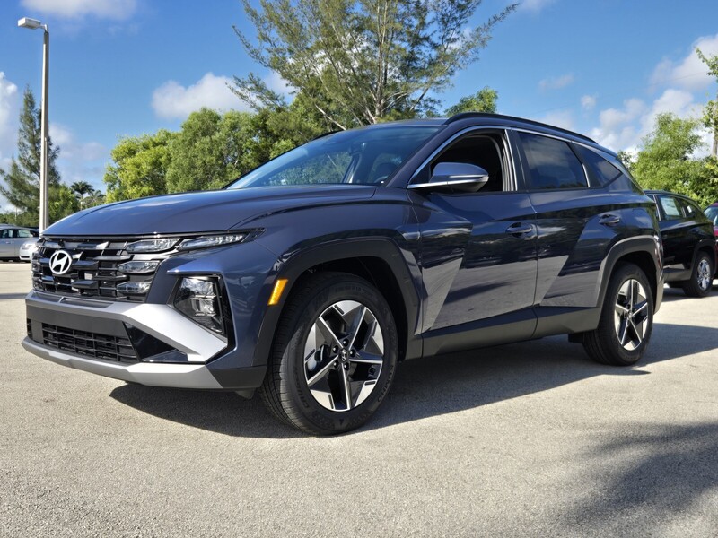 New 2026 HYUNDAI TUCSON SEL PREMIUM FWD in DAVIE, FLORIDA