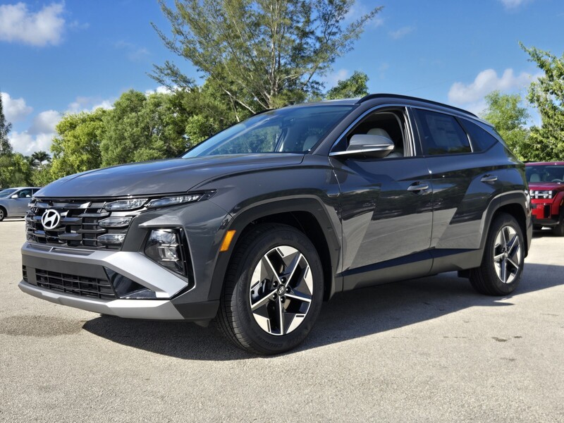 New 2026 HYUNDAI TUCSON SEL PREMIUM FWD in DAVIE, FLORIDA