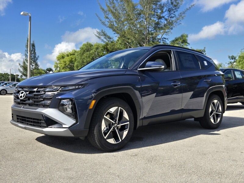 New 2026 HYUNDAI TUCSON SEL PREMIUM FWD in DAVIE, FLORIDA