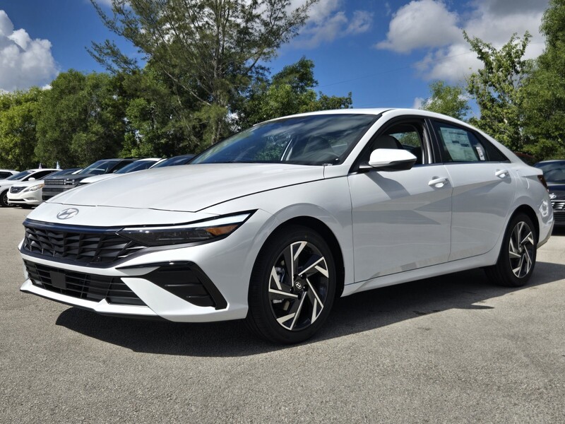 New 2026 HYUNDAI ELANTRA LIMITED SEDAN in DAVIE, FLORIDA