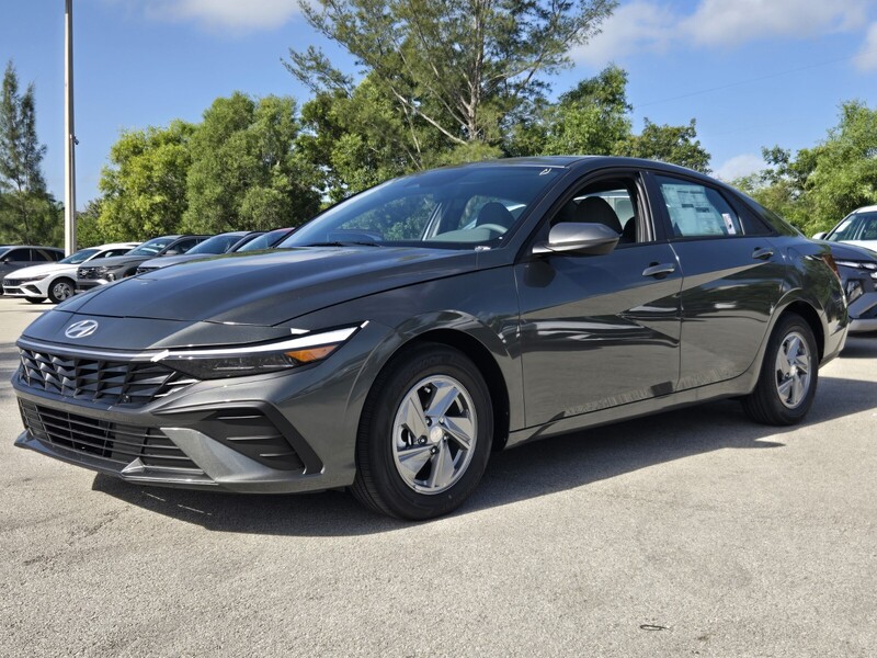 New 2026 HYUNDAI ELANTRA SE SEDAN in DAVIE, FLORIDA