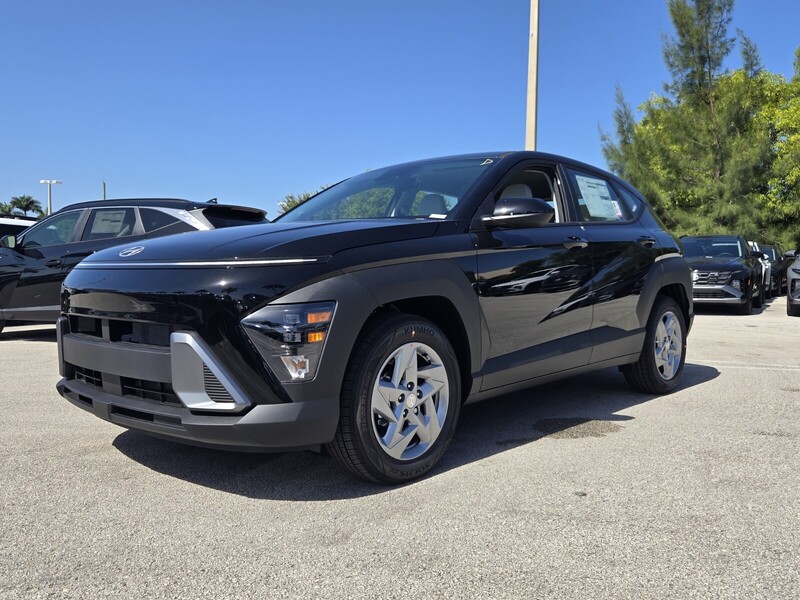 New 2027 HYUNDAI KONA SE in DAVIE, FLORIDA