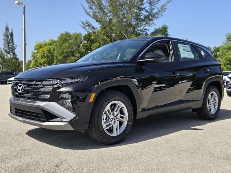 New 2026 HYUNDAI TUCSON SE FWD in DAVIE, FLORIDA