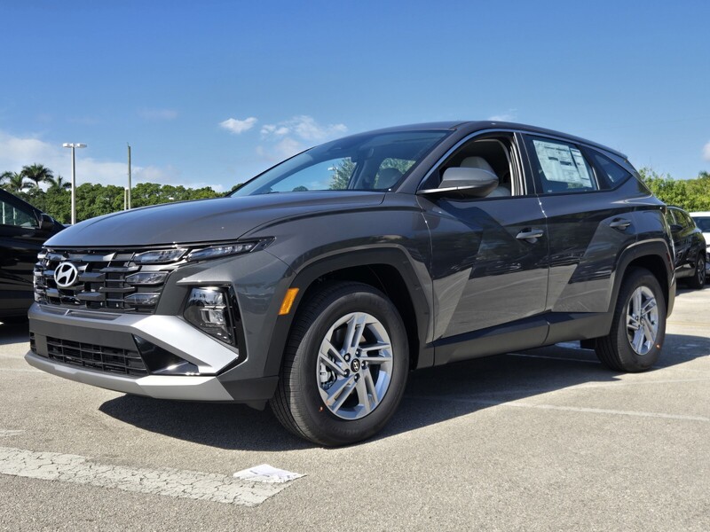 New 2026 HYUNDAI TUCSON SE FWD in DAVIE, FLORIDA