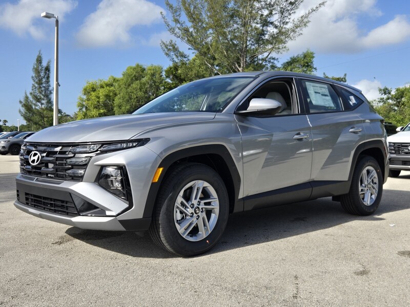 New 2026 HYUNDAI TUCSON SE FWD in DAVIE, FLORIDA