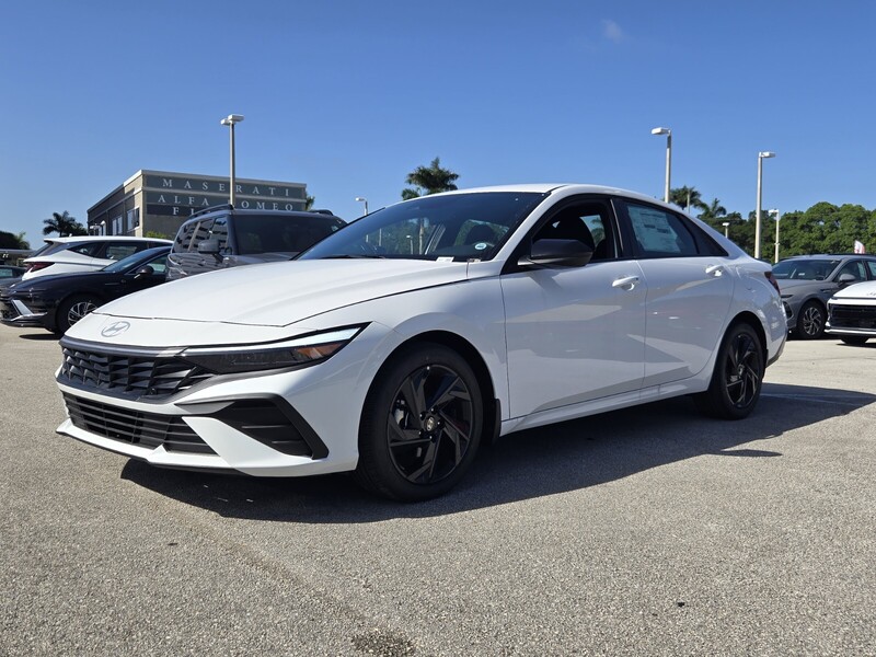 New 2026 HYUNDAI ELANTRA SEL SPORT SEDAN in DAVIE, FLORIDA