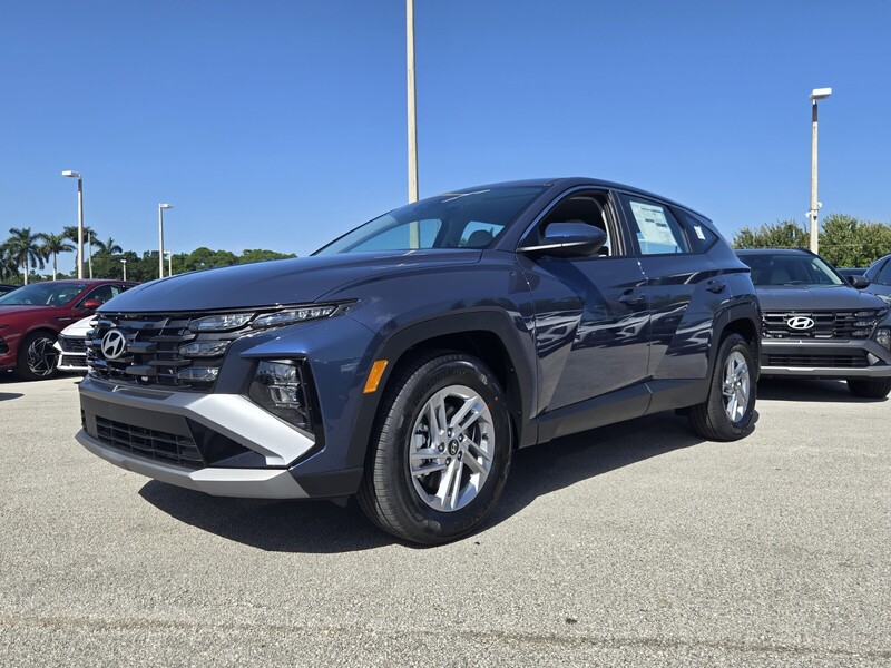 New 2026 HYUNDAI TUCSON SE FWD in DAVIE, FLORIDA