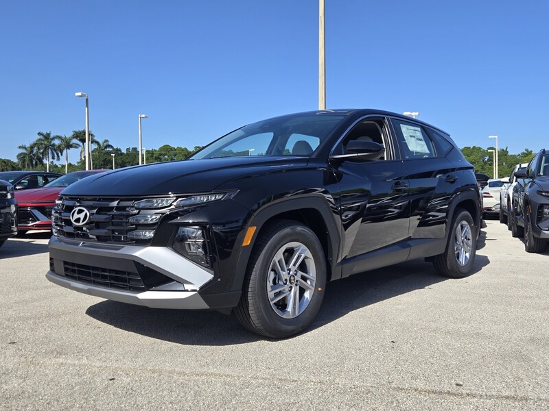 New 2026 HYUNDAI TUCSON SE FWD in DAVIE, FLORIDA