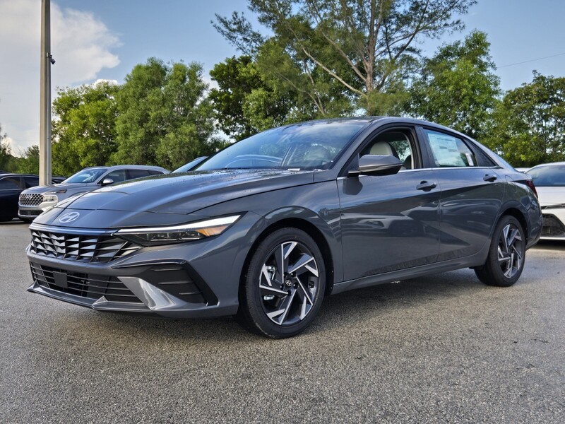 New 2026 HYUNDAI ELANTRA LIMITED SEDAN in DAVIE, FLORIDA