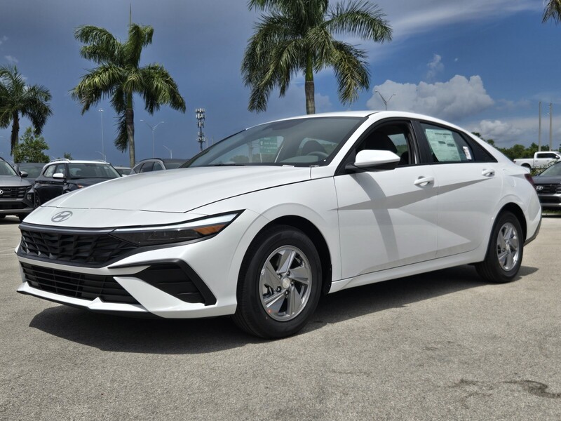 New 2026 HYUNDAI ELANTRA SE SEDAN in DAVIE, FLORIDA