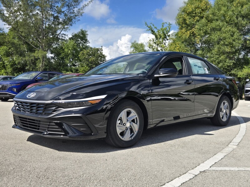 New 2026 HYUNDAI ELANTRA SE SEDAN in DAVIE, FLORIDA