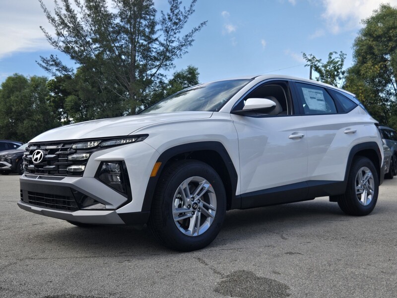 New 2026 HYUNDAI TUCSON SE FWD in DAVIE, FLORIDA
