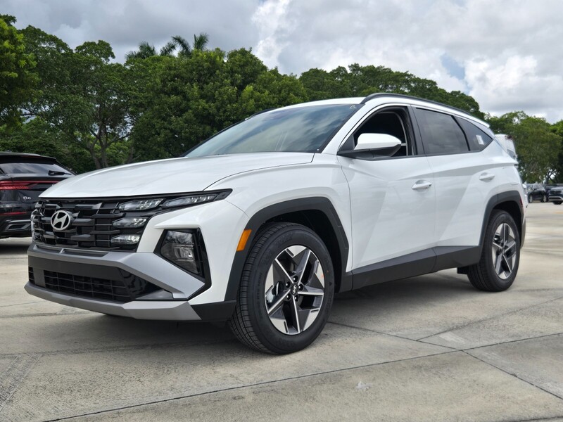 New 2026 HYUNDAI TUCSON SEL FWD in DAVIE, FLORIDA