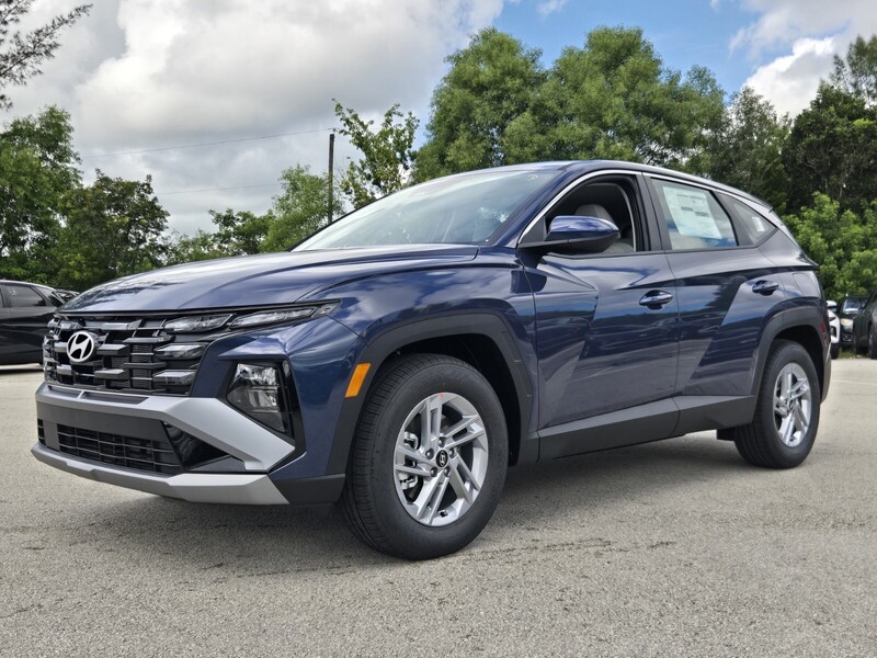 New 2026 HYUNDAI TUCSON SE FWD in DAVIE, FLORIDA