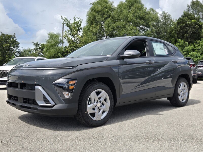 New 2027 HYUNDAI KONA SE FWD in DAVIE, FLORIDA