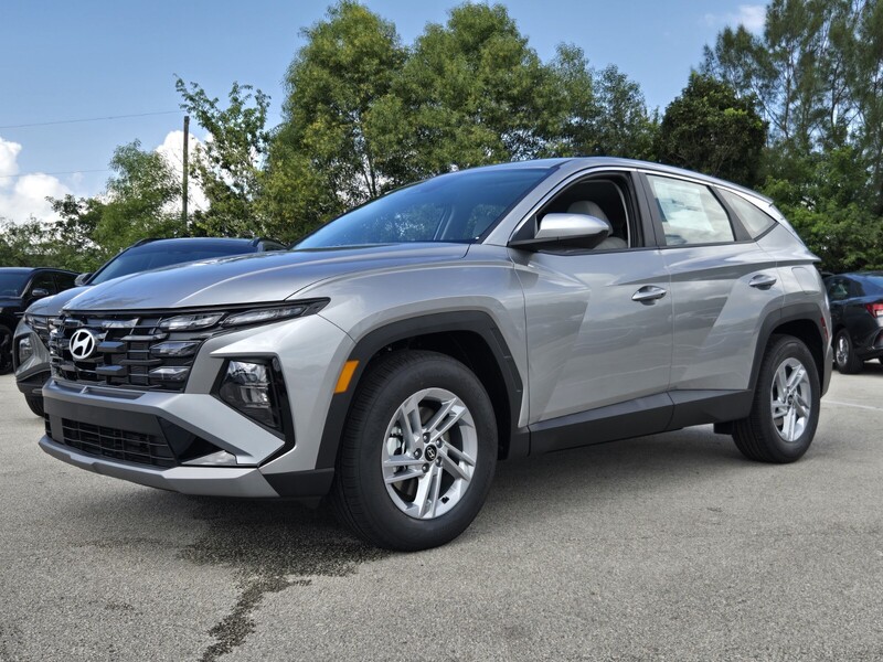 New 2026 HYUNDAI TUCSON SE FWD in DAVIE, FLORIDA