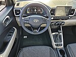 New 2026 HYUNDAI VENUE SEL FWD W/TWO-TONE ROOF in DAVIE, FLORIDA (Photo 7)