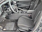 New 2026 HYUNDAI ELANTRA SEL Sport Premium Sedan in DAVIE, FLORIDA (Photo 5)