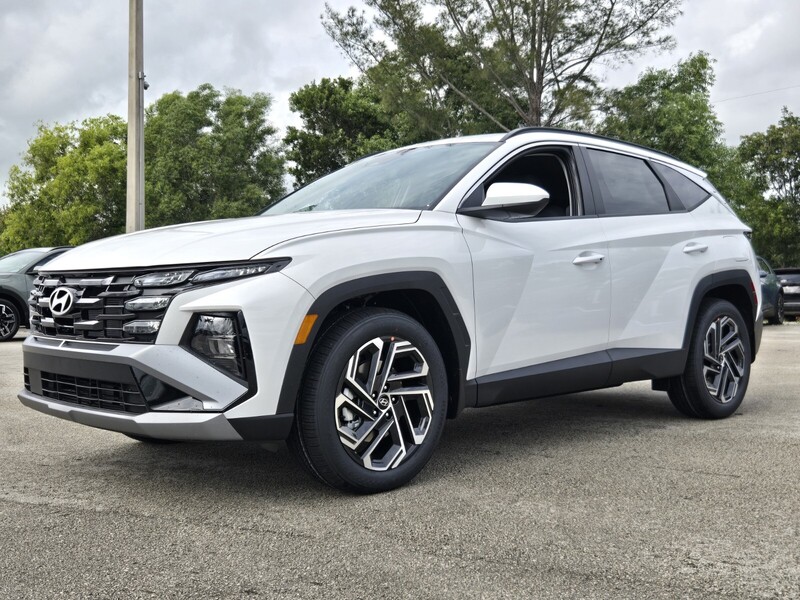 New 2026 HYUNDAI TUCSON SEL PLUS FWD in DAVIE, FLORIDA