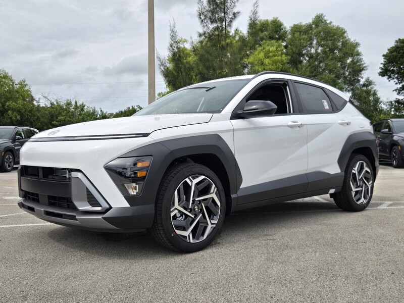 New 2027 HYUNDAI KONA SEL Premium FWD in DAVIE, FLORIDA