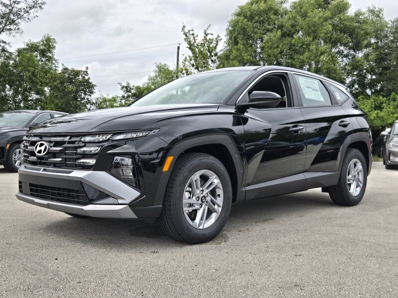 New 2026 HYUNDAI TUCSON SE FWD in DAVIE, FLORIDA