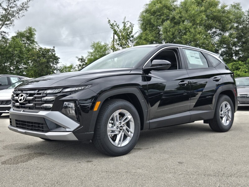 New 2026 HYUNDAI TUCSON SE FWD in DAVIE, FLORIDA