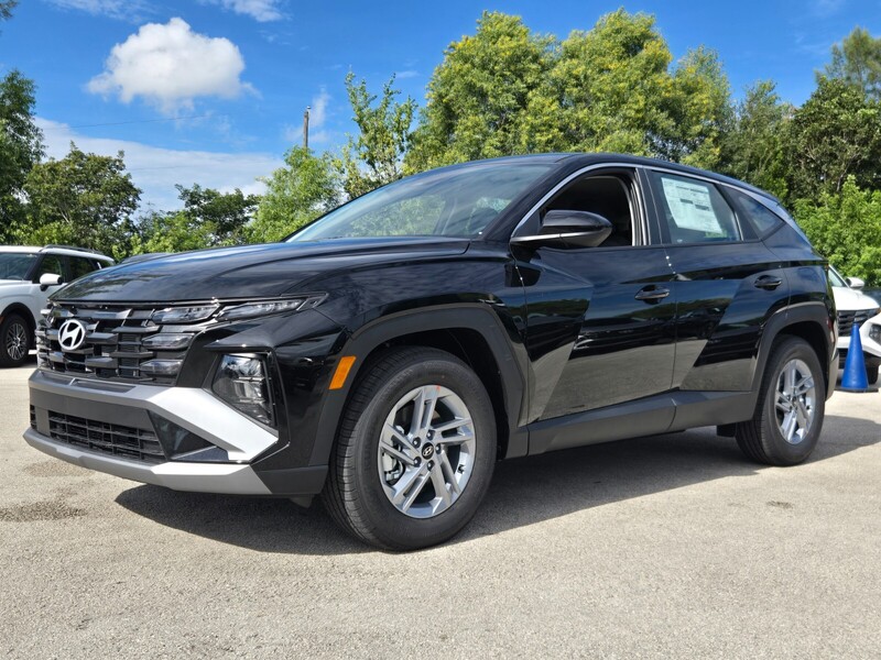 New 2026 HYUNDAI TUCSON SE FWD in DAVIE, FLORIDA