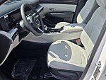 New 2026 HYUNDAI TUCSON SE FWD in DAVIE, FLORIDA (Photo 5)