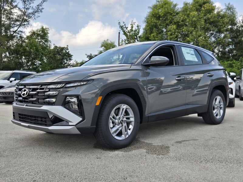 New 2026 HYUNDAI TUCSON SE FWD in DAVIE, FLORIDA