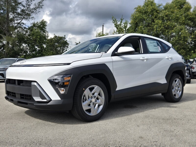 New 2027 HYUNDAI KONA SE FWD in DAVIE, FLORIDA
