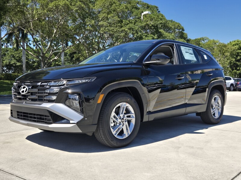 New 2026 HYUNDAI TUCSON SE FWD in DAVIE, FLORIDA