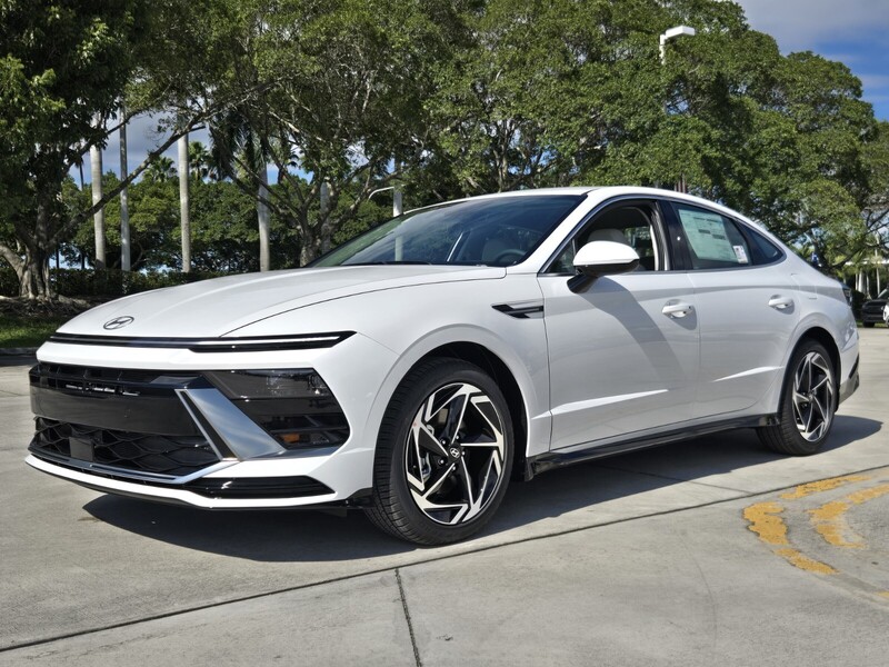 New 2027 HYUNDAI SONATA SEL SPORT FWD in DAVIE, FLORIDA
