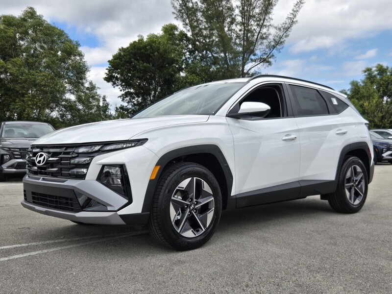 New 2026 HYUNDAI TUCSON SEL FWD in DAVIE, FLORIDA